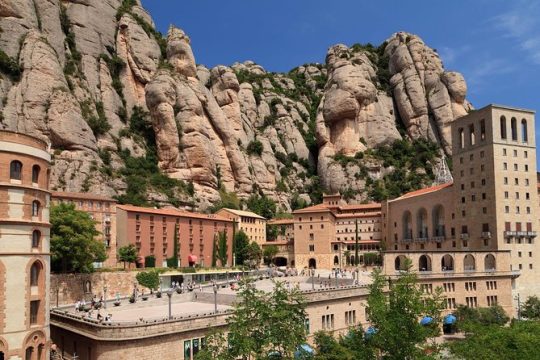 Montserrat Monastery Private Tour with Hotel Pick-up
