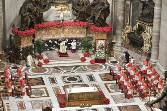 New Year's Eve Mass (Te Deum) at the Vatican with Pope Francis Private Tour