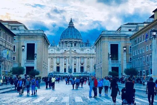 Vatican private Tour with museum's, Sistine chapel & st. Peter Basilica in a day