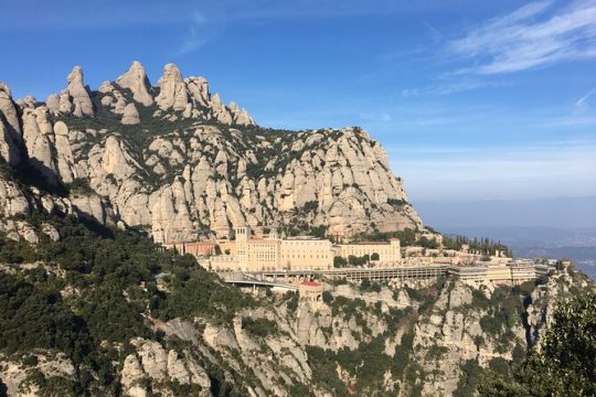 Montserrat Monastery and Mountain Half Day Hiking from Barcelona