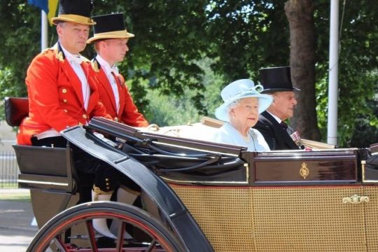 A Royal London Private Taxi Tour