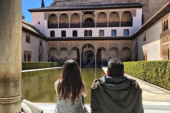 Alhambra and Generalife Gardens Tour with Skip the Line Tickets