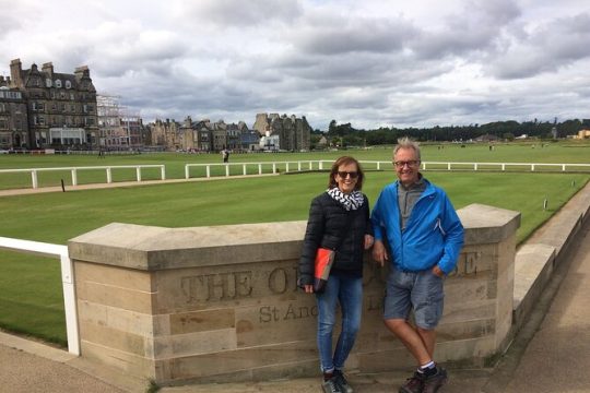 A Wee Walk and a Cocktail in St. Andrews