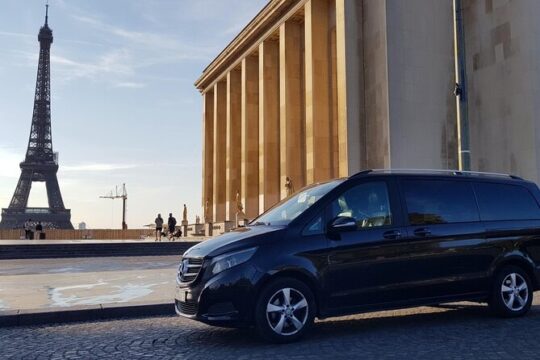 Private Roundtrip Transfer from Paris to Versailles