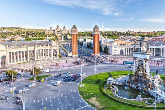 Must-Sees of Barcelona Private Driving Tour