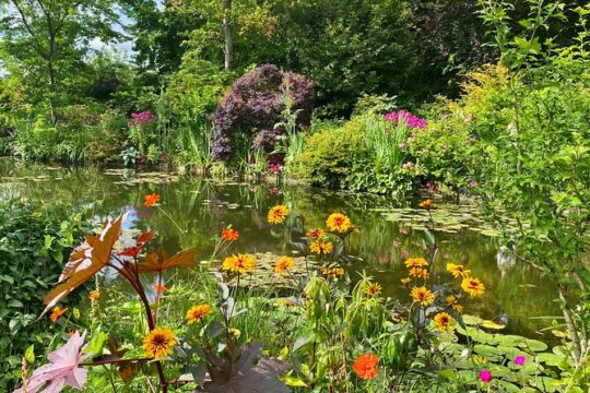 Private Giverny Half-day Trip from Paris by Mercedes Lunch option