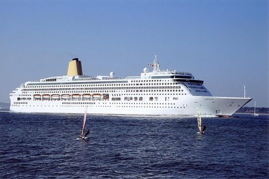 Private London Departure Transfer - Hotel / Accommodation to Cruise Port