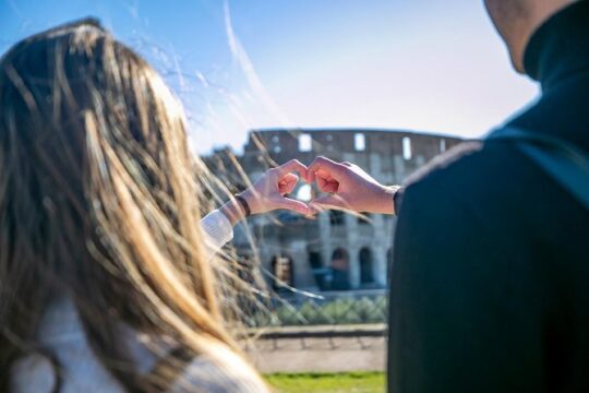 Skip-the-line Colosseum, Forum & Trevi Fountain Tour in Rome with Gelato Tasting