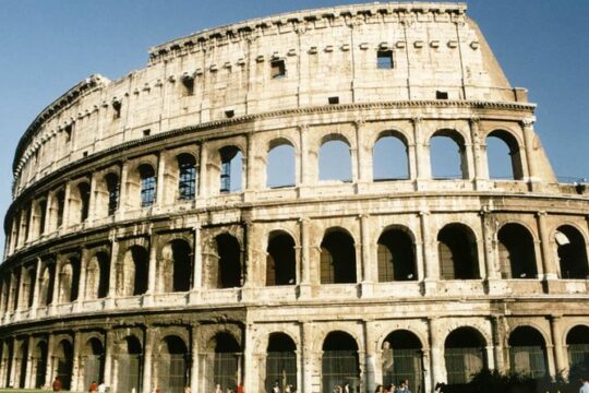 Rome's Highlights and Colosseum Private Guided and Driving Tour