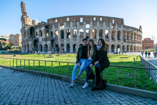 Award-winning Colosseum and Roman Forum Tour with Local Guide