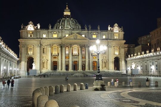 Skip the Line Vatican and Sistine Chapel Evening Tour