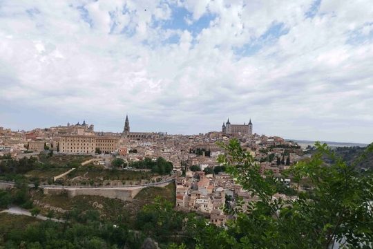 Private Full-Day Tour to Toledo and Aranjuez from Madrid