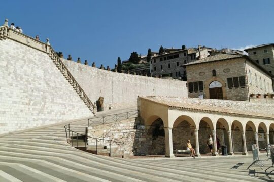 Assisi and s. Francis Basilica’s Day Tour from Rome