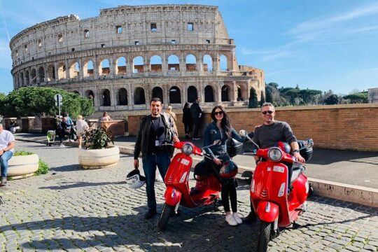 Best of Rome Vespa Tour with Francesco (see driving requirements)