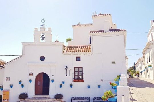 Discovering the Best of Mijas Private Guided Tour