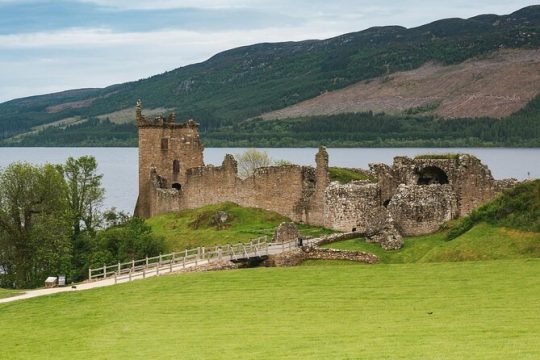 Loch Ness, Outlander and Highlands Private Chauffeur Tour from Inverness