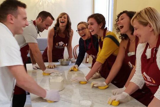 Pasta Making and Tiramisù Class in Rome (SHARED)