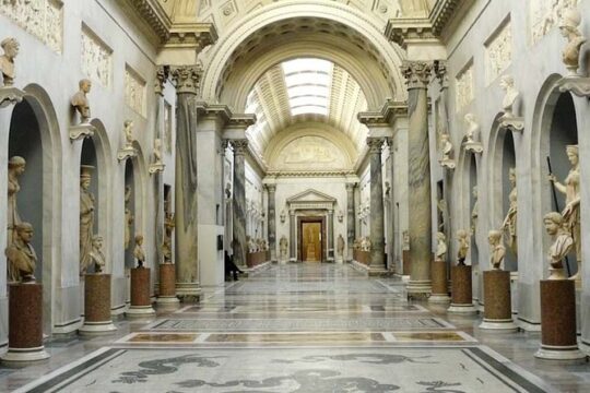 Vatican Skip the Line Tour & Sistine Chapel with Language Options