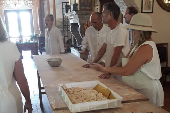 Vino & Pasta Affair:Exclusive Private Tour and Cooking Experience