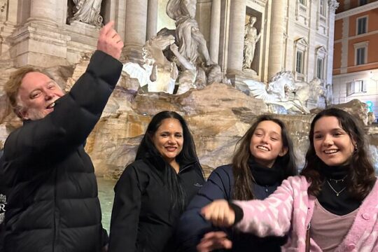 Guided Rome Evening Tour with Trevi Fountain Pantheon and Navona