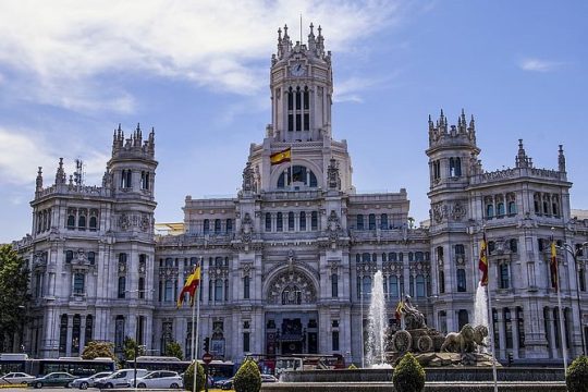 Private 4-hour City Tour of Madrid with Hotel pick-up