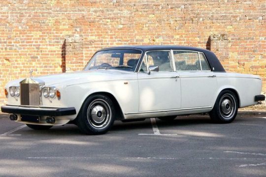 8-Hour Private Historical Tour of England in a Classic Car