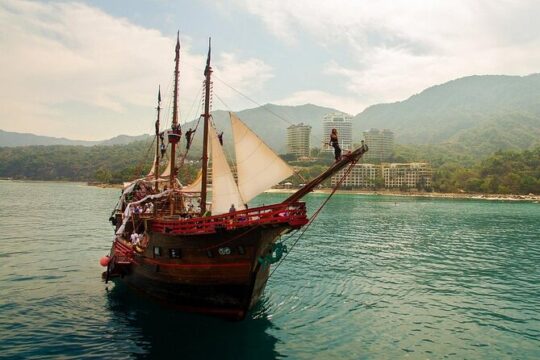 Incredible Nightly Pirate Show in the Bay of Puerto Vallarta