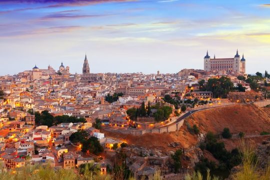 Classic Toledo! from Madrid with transportation and guided tour