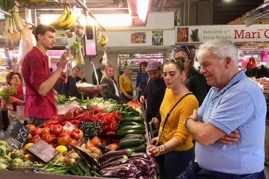 Vegetable Paella cooking class, tapas and Ruzafa market visit
