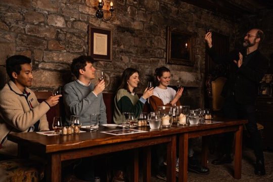 Small Group Edinburgh Whisky Tour and Tasting
