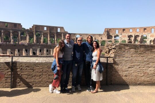 Colosseum Arena & Roman Forum private tour (3hrs). Hotel pick up.