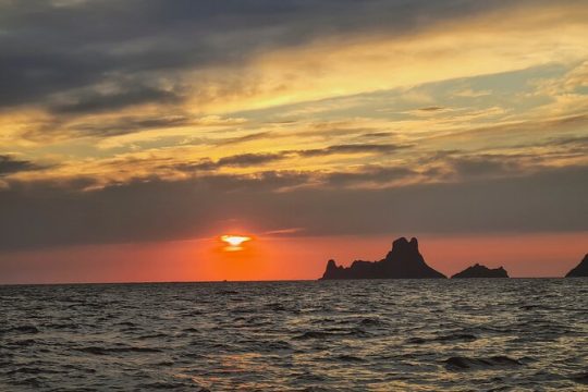 Golden Horizons: Private Sailboat Sunset Sail in Ibiza