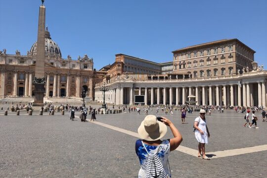 Expert Guided Tour of St. Peter's Basilica in the Vatican