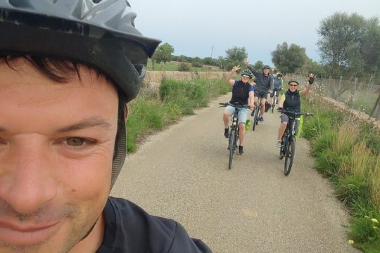 Half-day e-bike tour through the most unknown villages of Mallorca