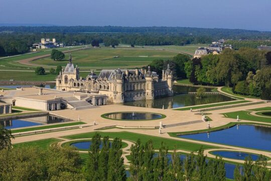 Private Visit Chantilly Castle 5 hours by luxury car