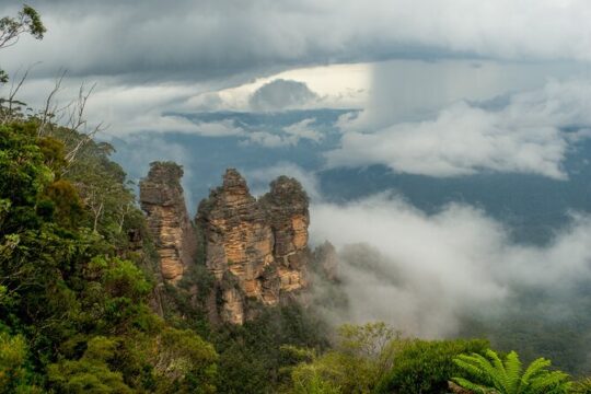 PRIVATE Blue Mountains & Scenic World tour in a Luxury Car