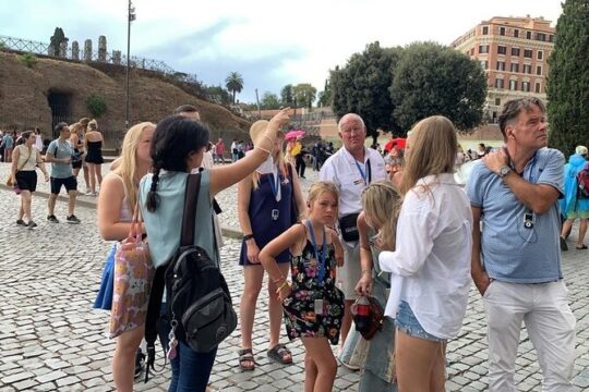 Semi Private Colosseum Tour With Access to Ancient City of Rome