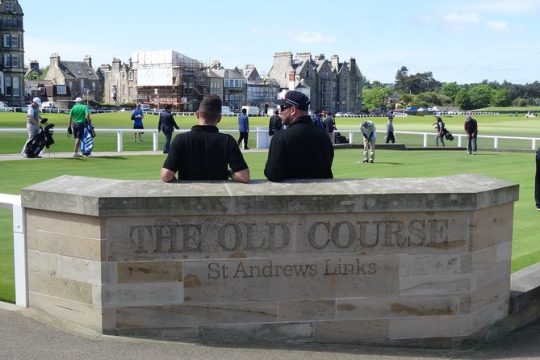 Full Day Tour to St Andrews, Dunfermline & the Fife Coast