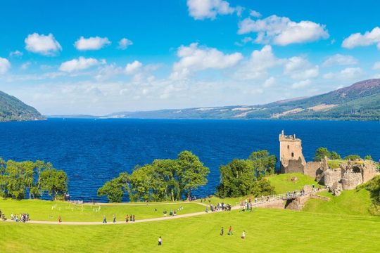 Loch Ness Private Day Tour in Luxury MPV from Edinburgh