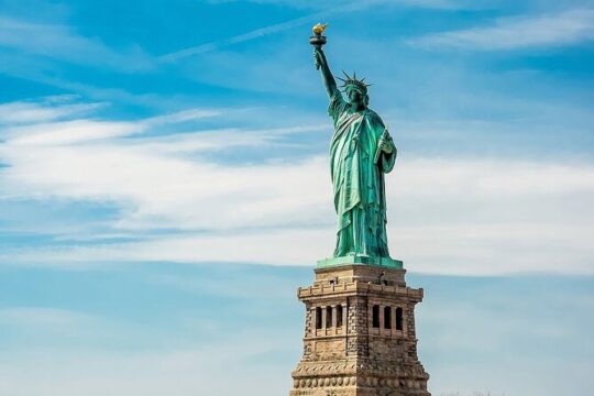 Private Statue of Liberty and Ellis Island Tour and Ferry