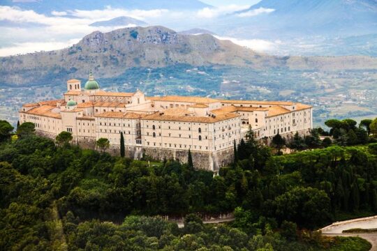 Montecassino Abbey Fullday from Rome