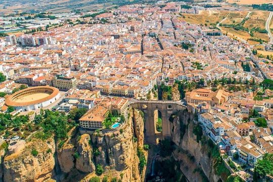 Discover beautiful surroundings of Andalusia on a private full-day tour