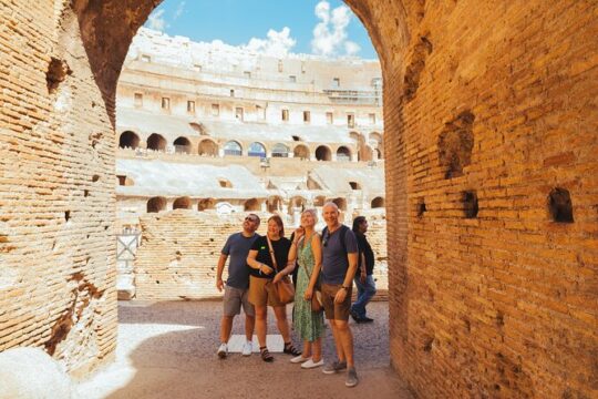 First Entry Semi-Private Colosseum: Arena Floor, Roman Forum Tour