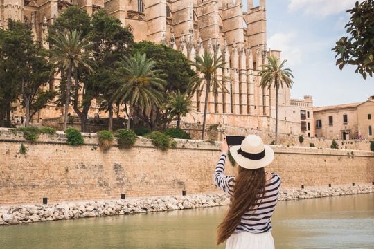 Day Tour from Cala Millor to Palma City Old Town