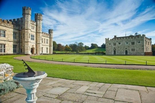 Leeds Castle Canterbury and Dover Private Tour from London