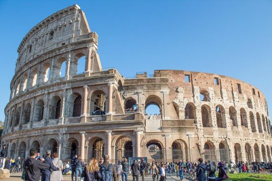 Rome Private Tour: Colosseum Forum & City Highlight
