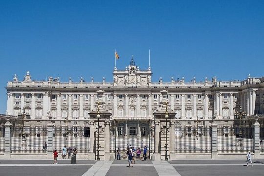 Essential Madrid at afternoon: Royal Palace and Prado Museum