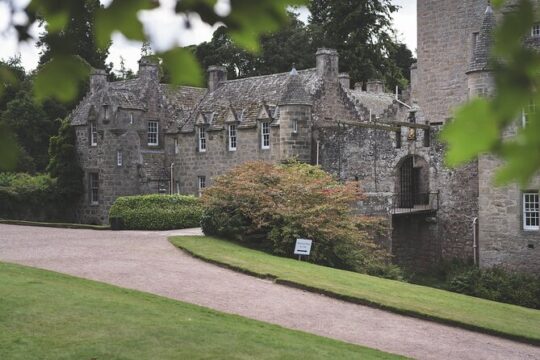 Private Outlander & Cawdor Castle Tour