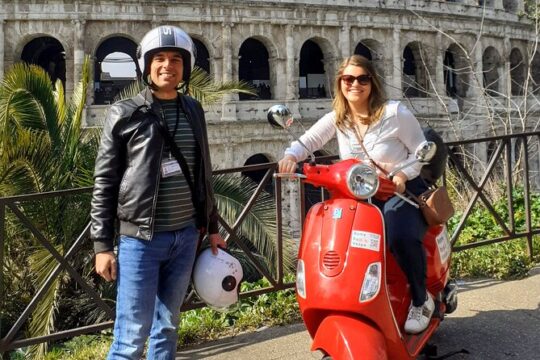 Vespa Tour of Rome with Francesco (check driving requirements)