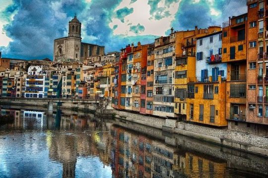 6-Hour Private tour of Girona from Barcelona with hotel pick up and drop off